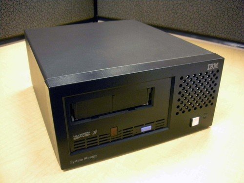 IBM 3580-L33 23R5922 400 800GB Ultrium LTO-3 External SCSI LVD Tape Drive