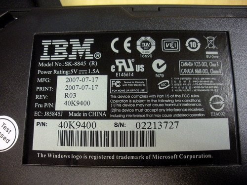 IBM 1723-3RX 39M2973 1U 15 Flat Panel Console Kit with USB Kybd SK-8845 40K9400