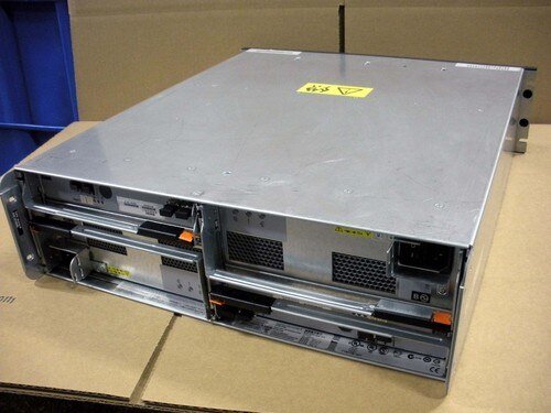 IBM 1812-81H DS4000 EXP810 16 Bay Expansion Unit