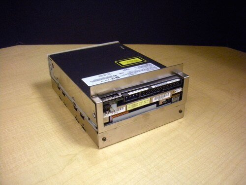 IBM 50G0638 0632-CHC 5.25in SCSI-50p 1.3GB Optical Tape Drive