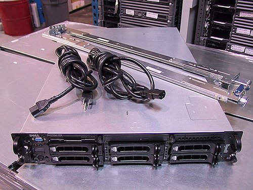 Dell PowerEdge 2850 Server - 2x 3.8GHz, 8 GB RAM, 4x 146GB HD