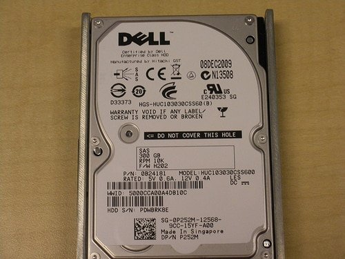 Dell P252M Hitachi HUC103030CSS600 300GB 10K SAS 2.5 6Gbps Hard Drive