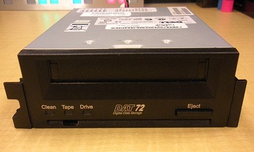 Dell PowerEdge Quantum DAT72 36 72GB Internal SCSI Tape Drive C4567 CD72LWH