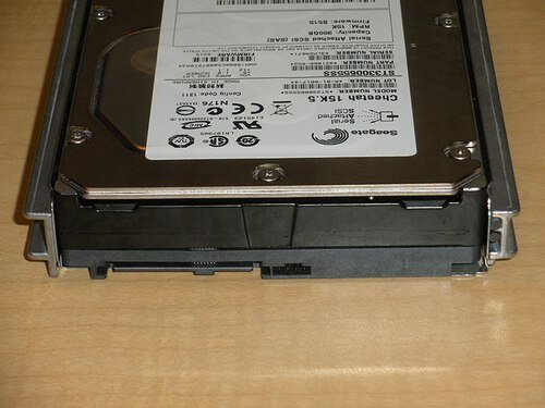 Dell WR712 Seagate ST3300655SS 300GB 15K SAS 3.5in Hard Drive