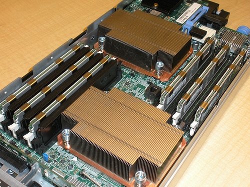 Dell PowerEdge M610 Blade Server 2x 2.93GHz Quad-Core Intel Xeon X5570 48GB 2x 146GB