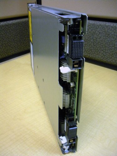 IBM 7871-G2U HS22V 1x E5620 QC 2.4GHz 12MB 4GB SAS RAID BladeCenter Server