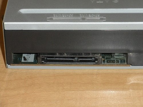 Dell PowerEdge DVD-ROM Drive SATA 5.25 DH-16D5S 4GM35