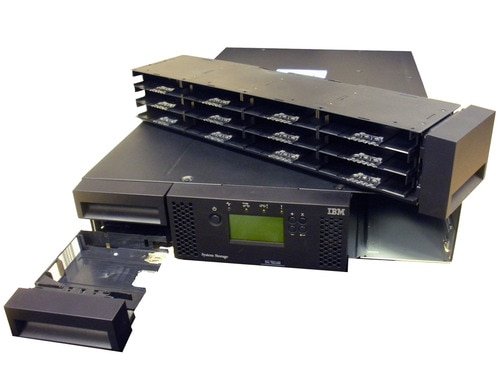 IBM 3573-L2U TS3100 Tape Library, 24 Slot, with 8143 LTO-4 FH LVD SCSI Drive