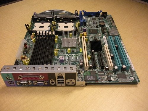 Dell PowerEdge 1800 Server System Mother Board V4 P8611