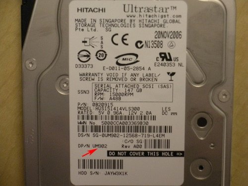 Dell Hitachi UM902 146GB 15K SAS 3.5 Hard Drive