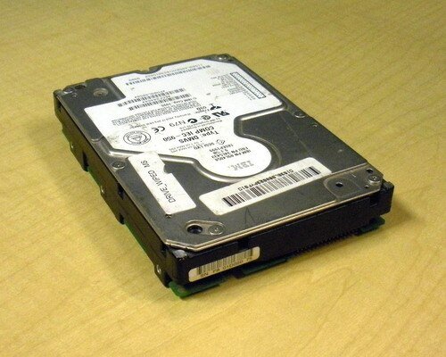 IBM 09L4058 9.1GB Netfinity SCSI 3.5in Hard Drive Disk
