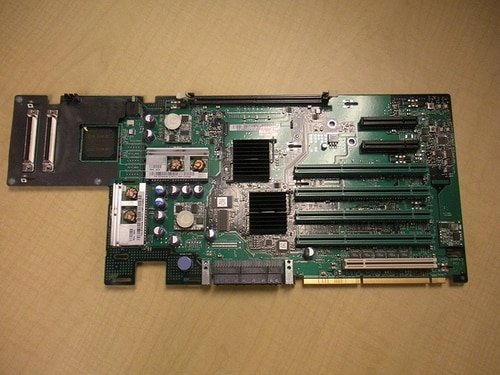 Dell PowerEdge 2800 PCI-E PCI-X Riser Board V4 T8384