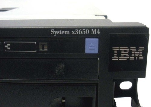IBM 7915-AC1 X3650 M4 Server System